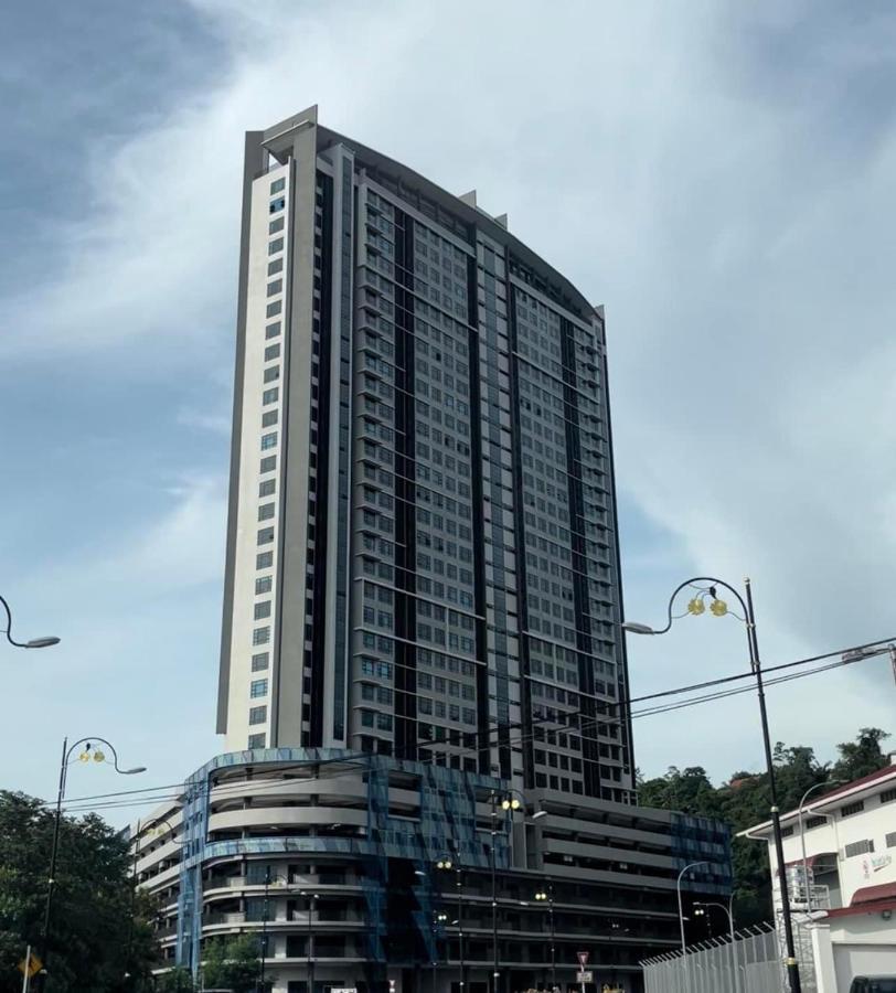 Jesselton Quay Suite By Backyard Kota Kinabalu Buitenkant foto