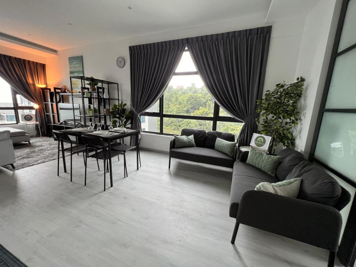 Jesselton Quay Suite By Backyard Kota Kinabalu Buitenkant foto