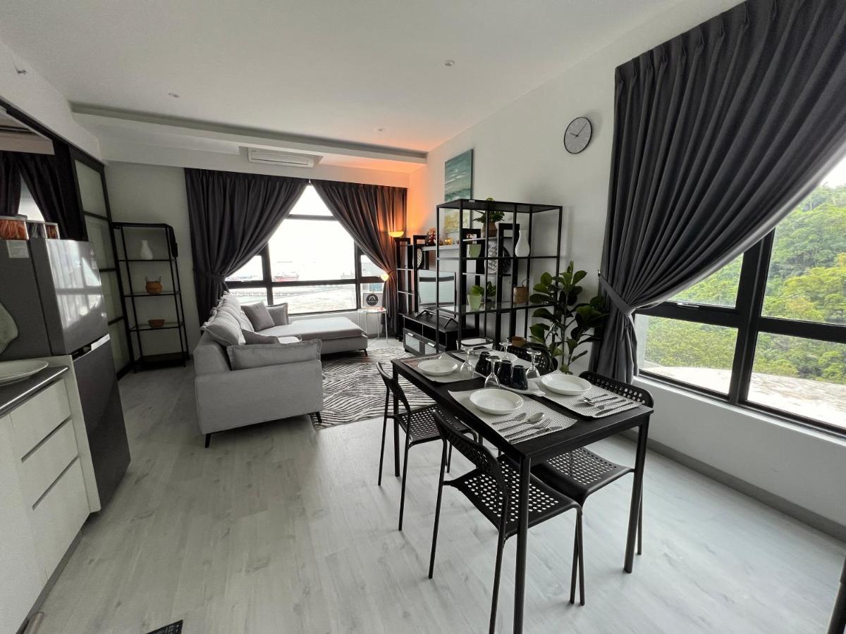 Jesselton Quay Suite By Backyard Kota Kinabalu Buitenkant foto