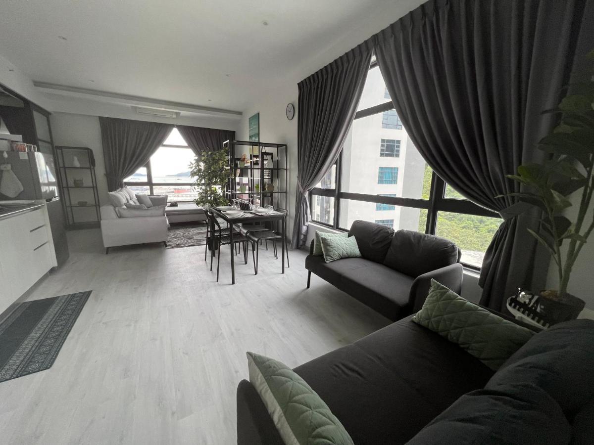 Jesselton Quay Suite By Backyard Kota Kinabalu Buitenkant foto