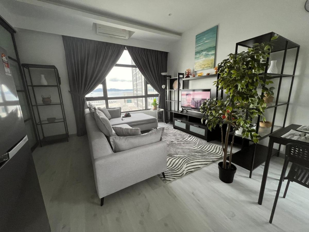 Jesselton Quay Suite By Backyard Kota Kinabalu Buitenkant foto
