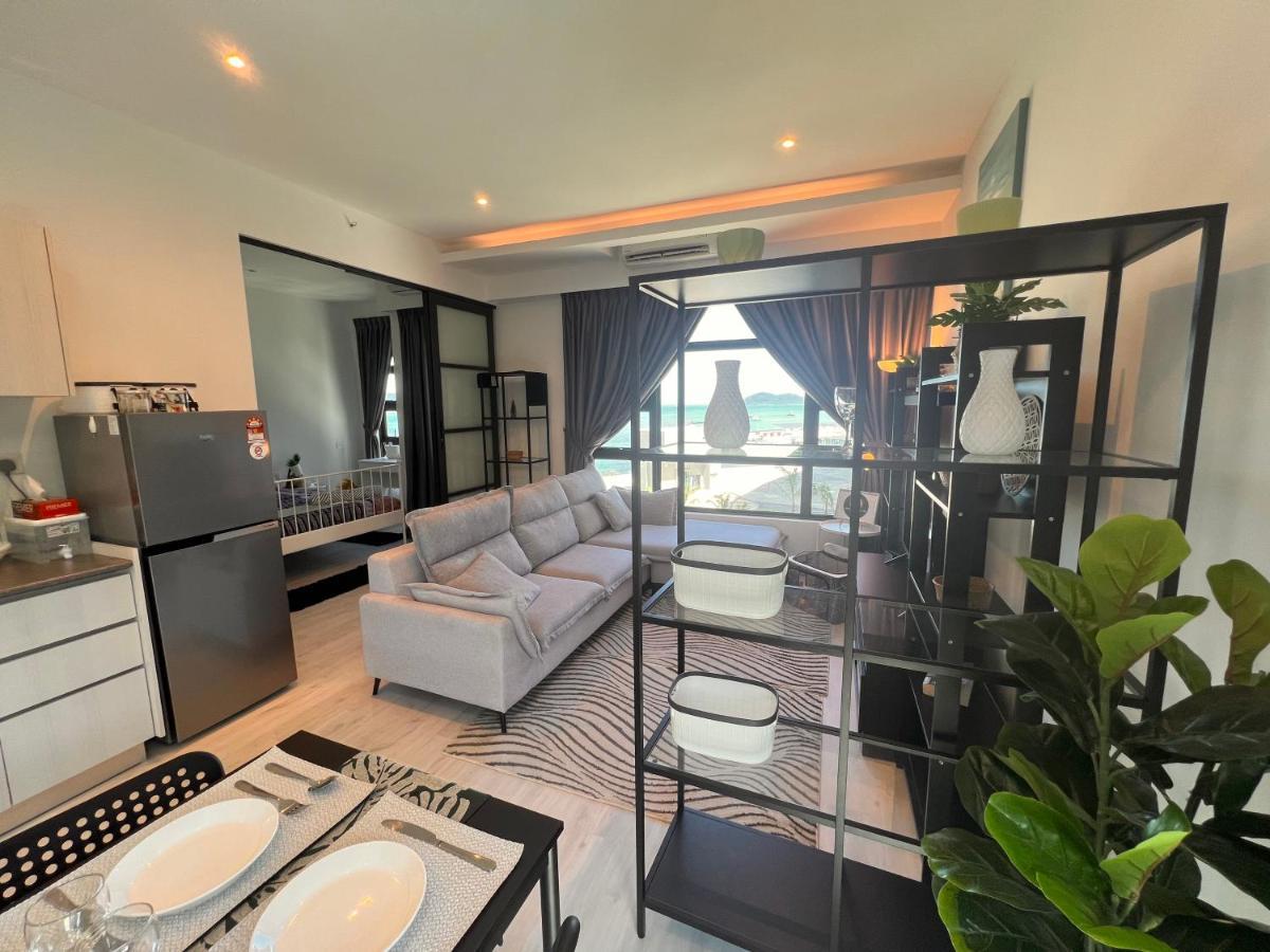 Jesselton Quay Suite By Backyard Kota Kinabalu Buitenkant foto